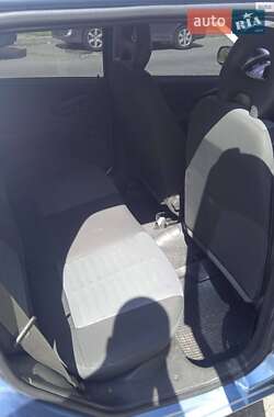Хэтчбек Fiat Punto 2011 в 