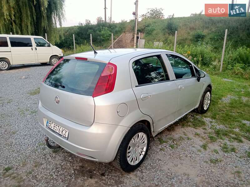 Хэтчбек Fiat Punto 2010 в Самборе