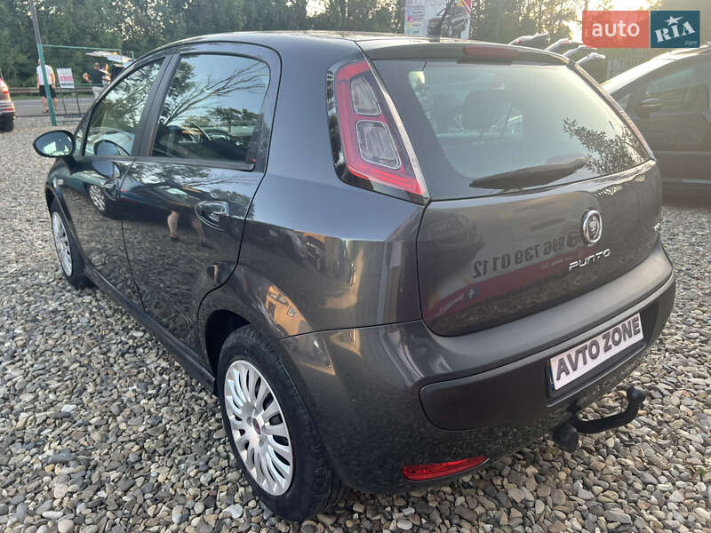 Хэтчбек Fiat Punto 2010 в Коломые