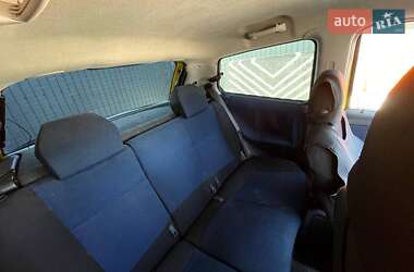 Хэтчбек Fiat Punto 2000 в 