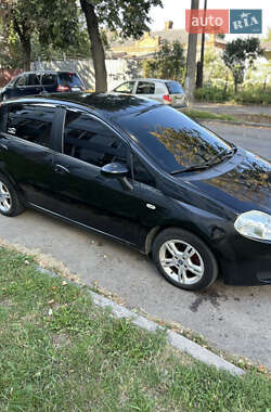Хэтчбек Fiat Punto 2007 в 