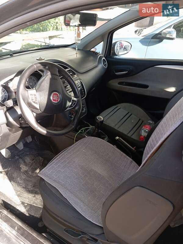 Хэтчбек Fiat Punto 2011 в Ровно