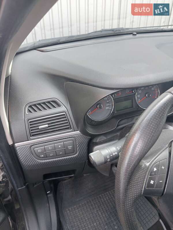 Хэтчбек Fiat Punto 2009 в Черкассах фото 5 Хэтчбек Fiat Punto 2009 в Черкассах