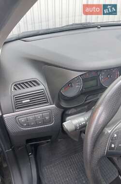 Хэтчбек Fiat Punto 2009 в 