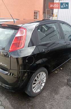 Хэтчбек Fiat Punto 2009 в 