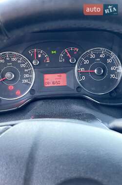 Хэтчбек Fiat Punto 2013 в 