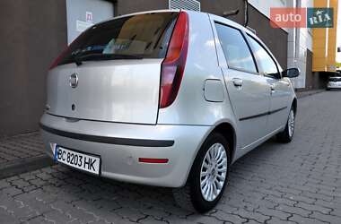 Хэтчбек Fiat Punto 2009 в 