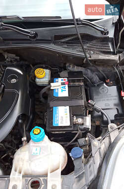 Хэтчбек Fiat Punto 2011 в 