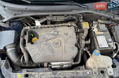 Хэтчбек Fiat Punto 2008 в 