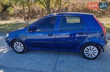 Хэтчбек Fiat Punto 2003 в 