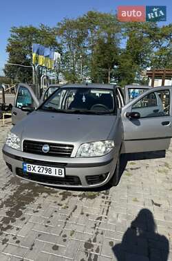 Хетчбек Fiat Punto 2006 в Дунаївцях