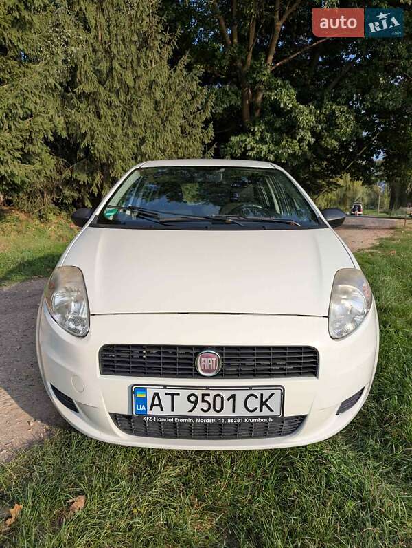 Хэтчбек Fiat Punto 2011 в Тлумаче