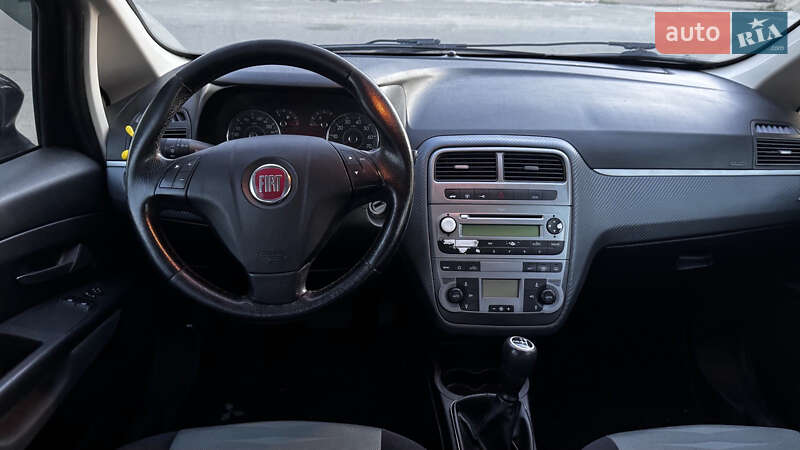 Хетчбек Fiat Punto 2009 в Житомирі