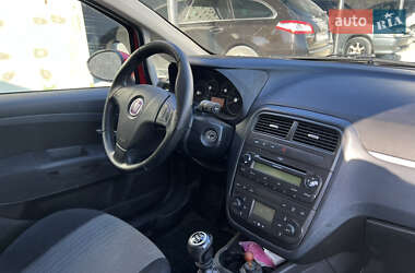 Хэтчбек Fiat Punto 2007 в 