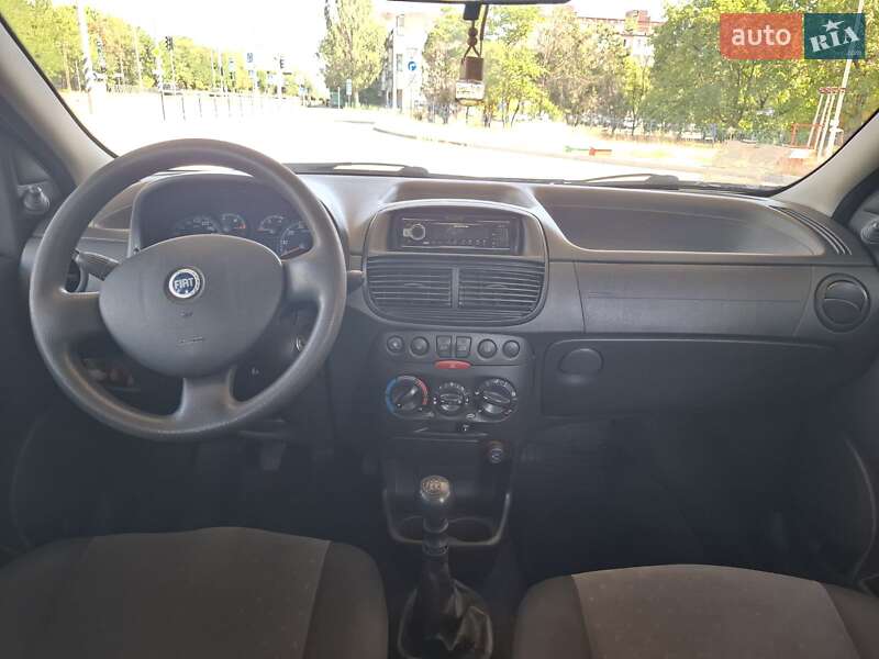 Хэтчбек Fiat Punto 2007 в Николаеве