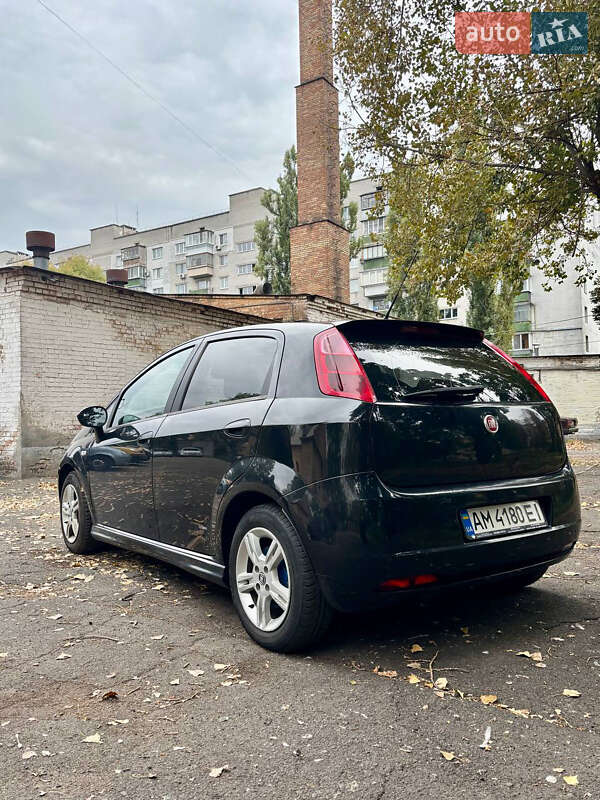 Хетчбек Fiat Punto 2008 в Києві