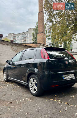 Хэтчбек Fiat Punto 2008 в 