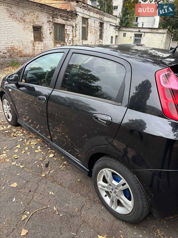 Хетчбек Fiat Punto 2008 в Києві