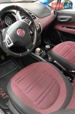 Хэтчбек Fiat Punto 2010 в 