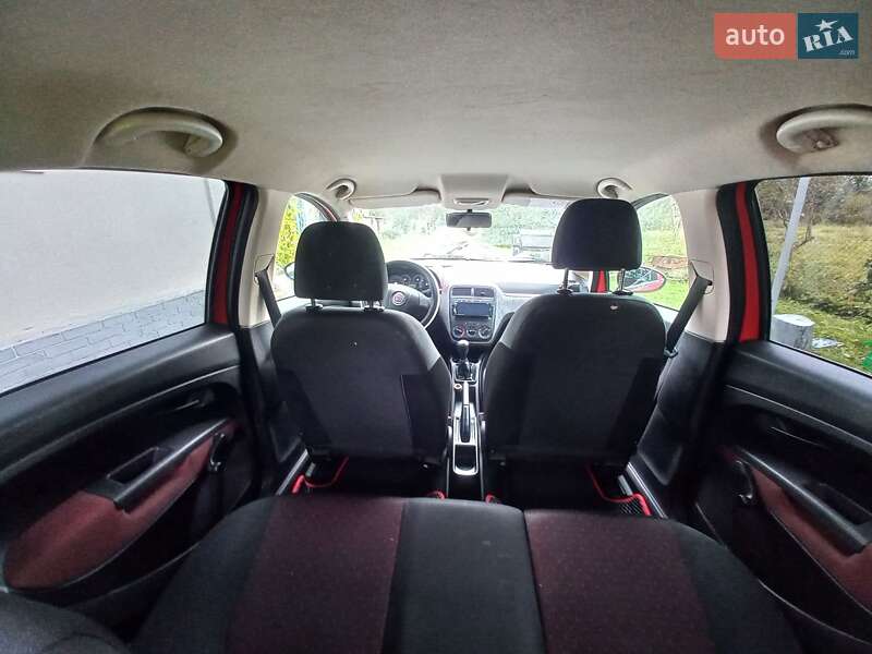 Хэтчбек Fiat Punto 2008 в 