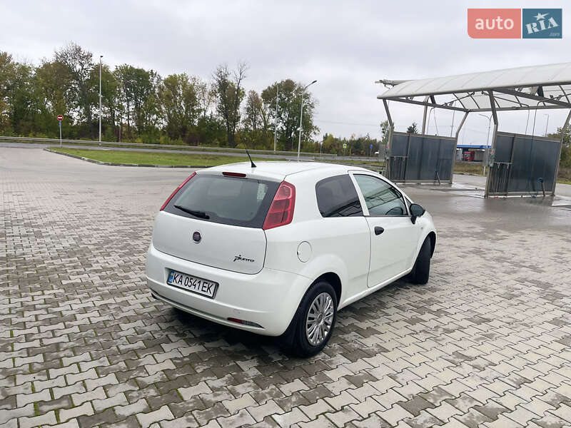 Хэтчбек Fiat Punto 2011 в Летичеве