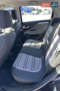 Хэтчбек Fiat Punto 2010 в 