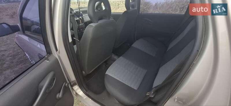 Хэтчбек Fiat Punto 2010 в Николаеве