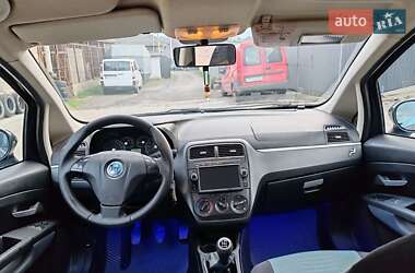 Хетчбек Fiat Punto 2007 в 