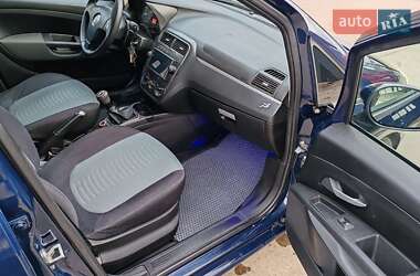 Хетчбек Fiat Punto 2007 в 