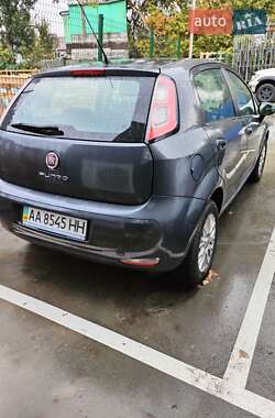Хетчбек Fiat Punto 2012 в  фото 8 Хетчбек Fiat Punto 2012 в