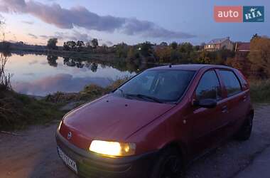 Хэтчбек Fiat Punto 2001 в 
