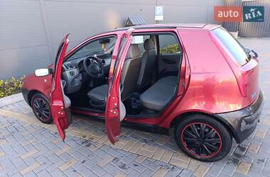Хэтчбек Fiat Punto 2001 в 