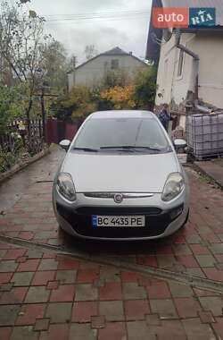 Хэтчбек Fiat Punto 2011 в 