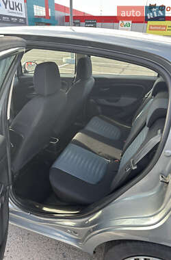 Хетчбек Fiat Punto 2009 в 
