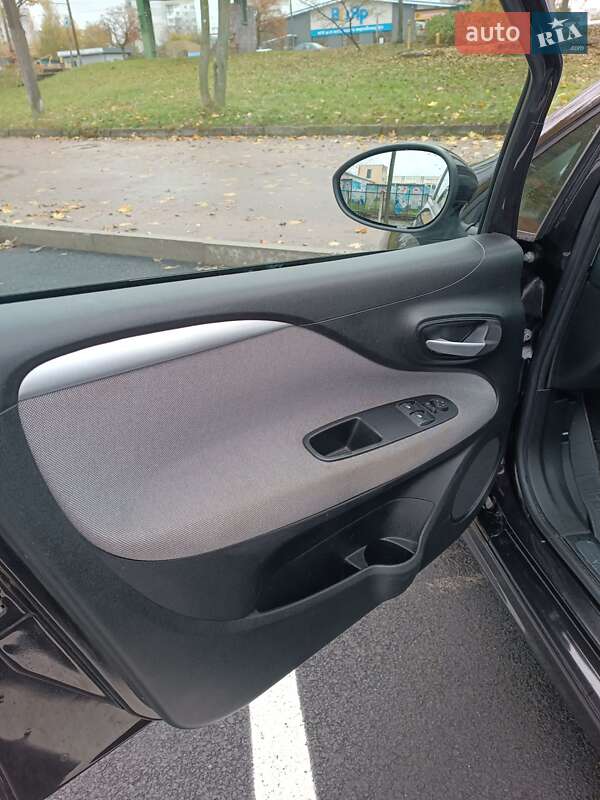 Хетчбек Fiat Punto 2011 в Житомирі фото 4 Хетчбек Fiat Punto 2011 в Житомирі