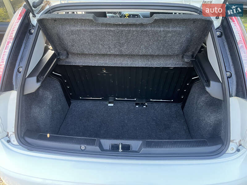 Хэтчбек Fiat Punto 2012 в Калуше фото 12 Хэтчбек Fiat Punto 2012 в Калуше