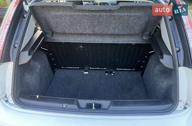 Хетчбек Fiat Punto 2012 в  фото 12 Хетчбек Fiat Punto 2012 в