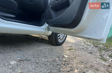 Хетчбек Fiat Punto 2012 в  фото 20 Хетчбек Fiat Punto 2012 в
