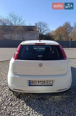 Хэтчбек Fiat Punto 2008 в 