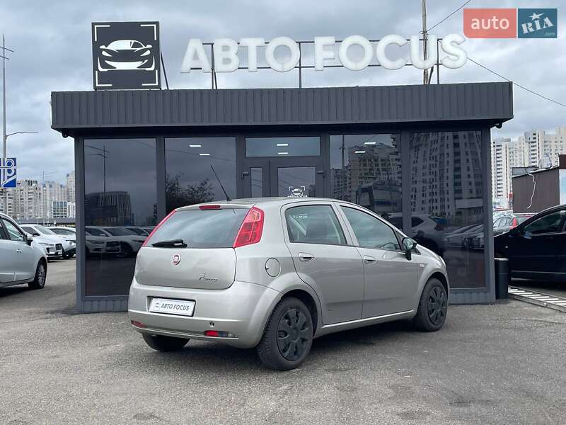 Хетчбек Fiat Punto 2008 в Києві