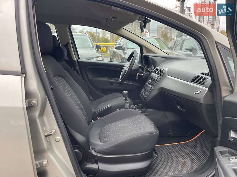 Хетчбек Fiat Punto 2008 в Києві