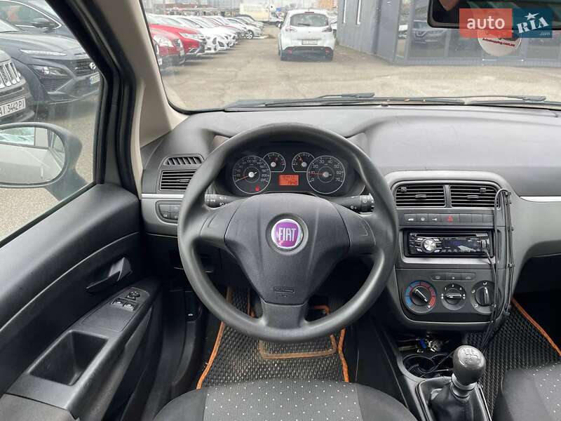 Хетчбек Fiat Punto 2008 в Києві