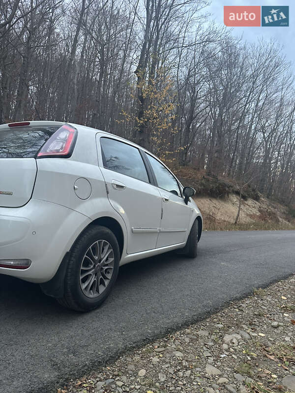 Хэтчбек Fiat Punto 2012 в Болехове фото 4 Хэтчбек Fiat Punto 2012 в Болехове