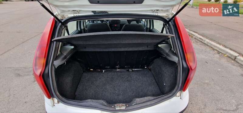 Хэтчбек Fiat Punto 2007 в Черкассах