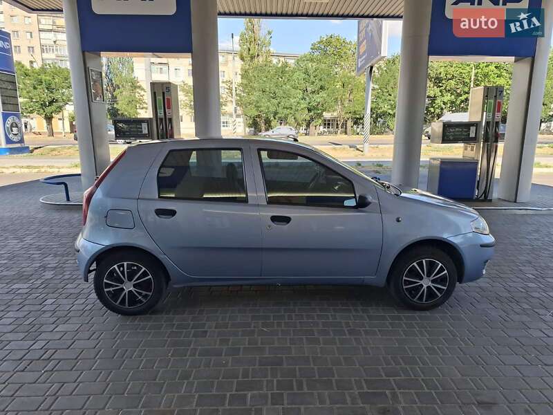 Хэтчбек Fiat Punto 2007 в Николаеве фото 6 Хэтчбек Fiat Punto 2007 в Николаеве