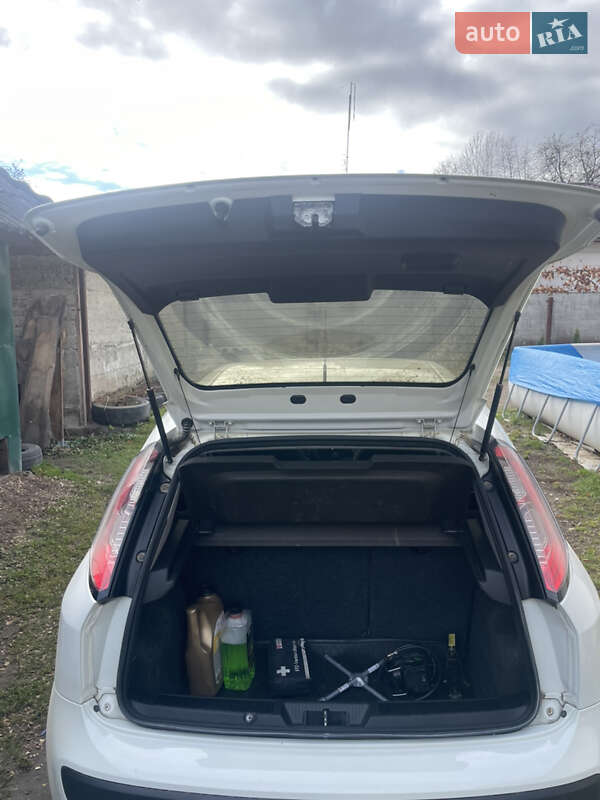 Хетчбек Fiat Punto 2011 в Коломиї