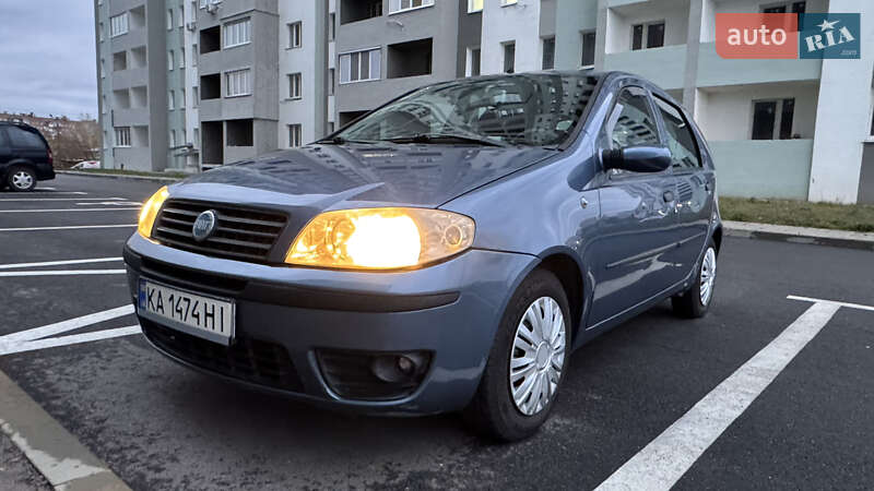 Хетчбек Fiat Punto 2004 в Харкові