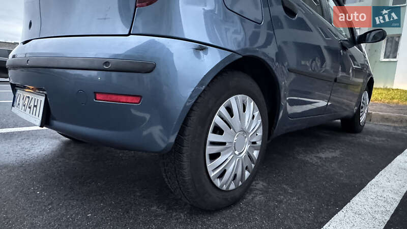 Хетчбек Fiat Punto 2004 в Харкові