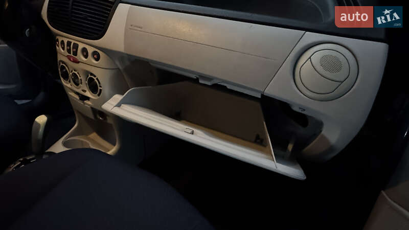 Хетчбек Fiat Punto 2004 в Харкові