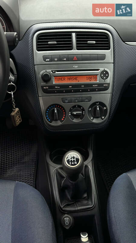 Хэтчбек Fiat Punto 2009 в Здолбунове